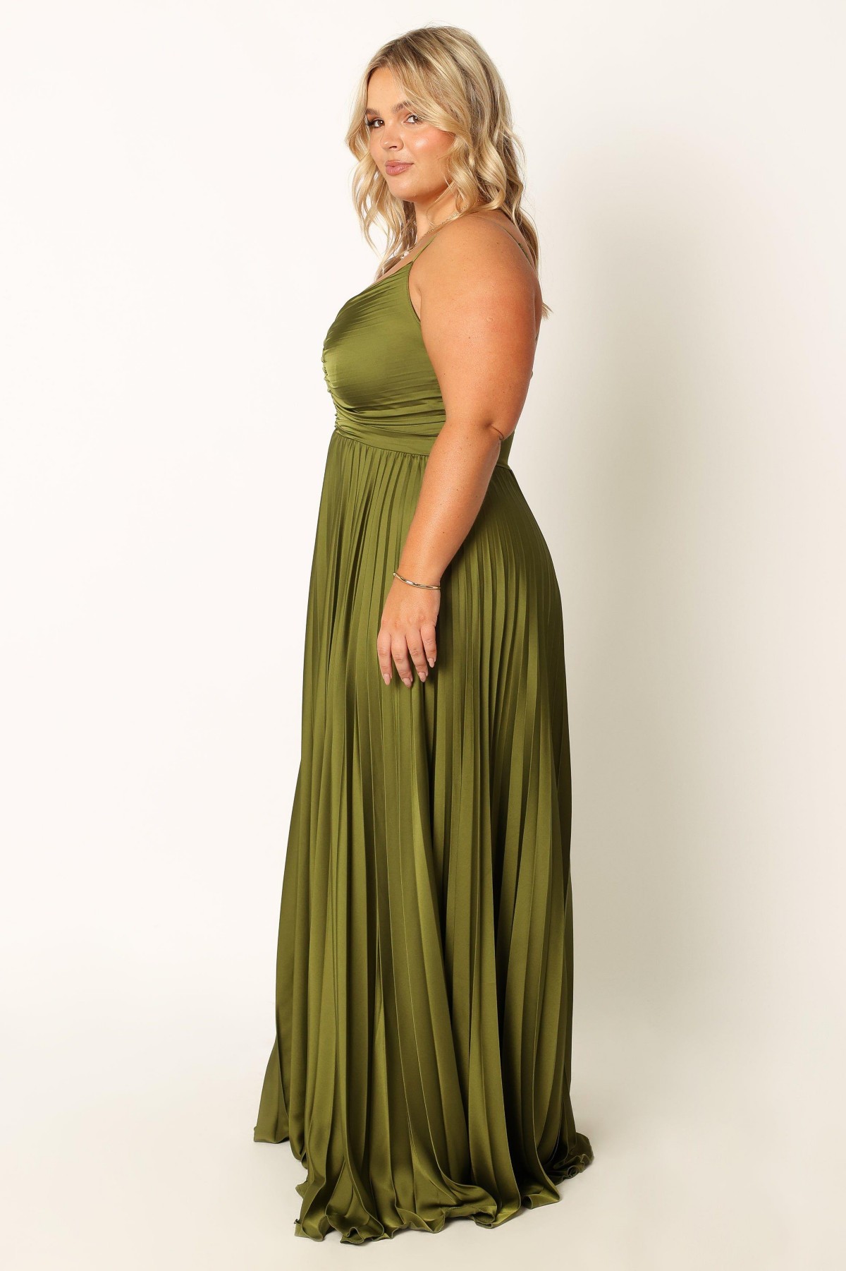 Женские платья Petal and Pup Women's Naira Pleated Maxi Dress — фото 1