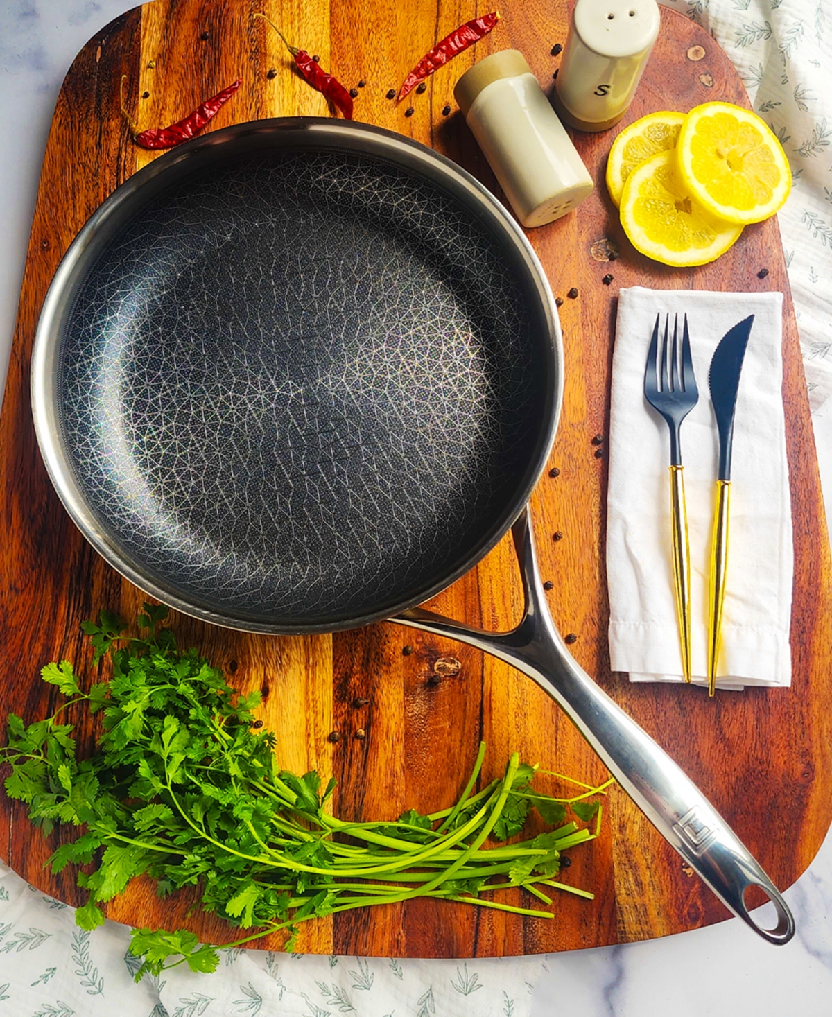 Livwell DiamondClad Stainless Steel Aluminum Core 8