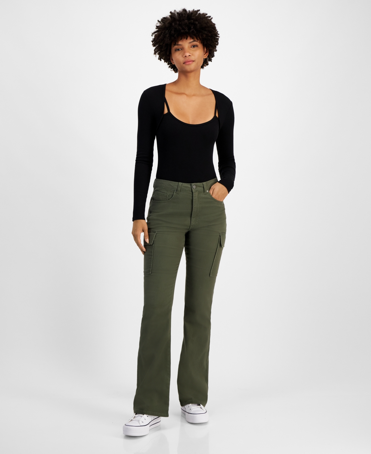 Tinseltown Juniors' Mid-Rise Flare-Leg Cargo Jeans