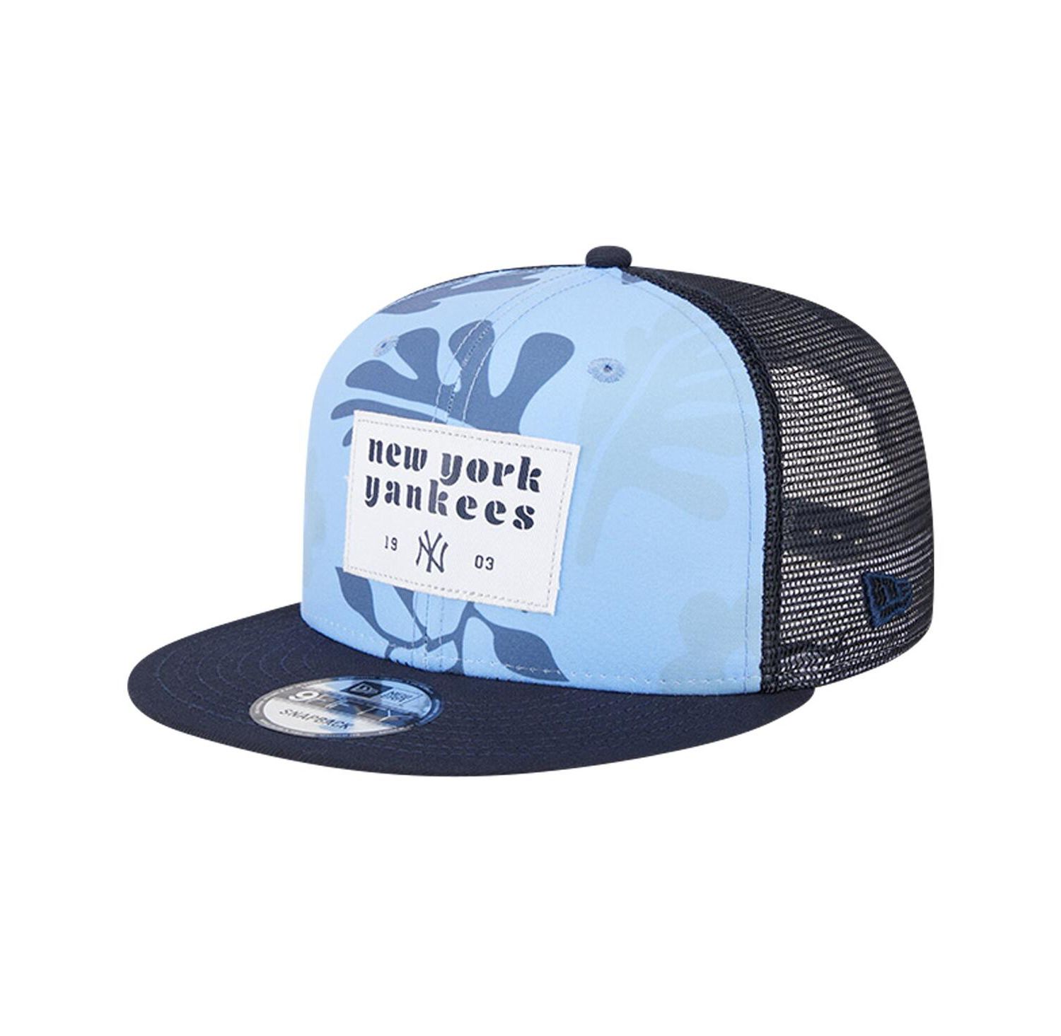 Men's Navy New York Yankees Bikini Bottom Trucker 9FIFTY Snapback Hat