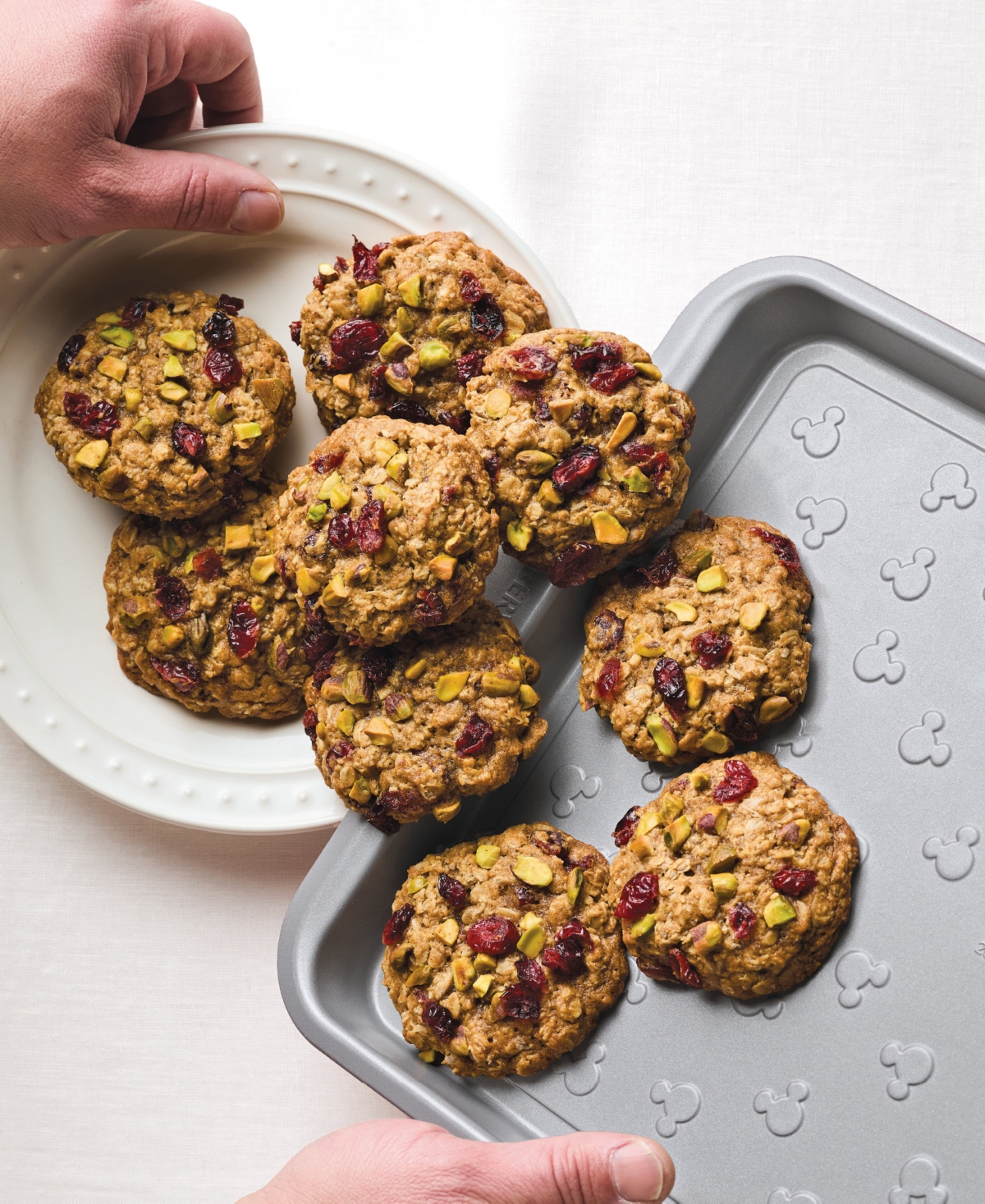 Farberware Bake With Mickey Mouse 10 X 15 Inch Nonstick Cookie Pan In Red