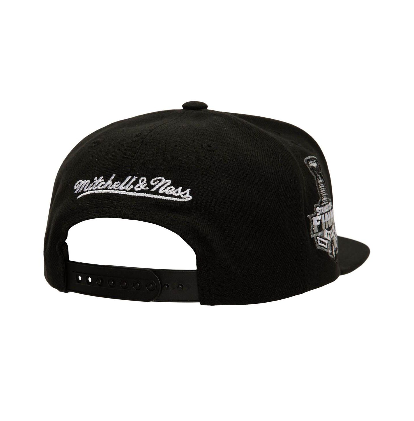 Мужские головные уборы Mitchell & Ness Black Los Angeles Kings Core Top Spot Snapback Hat — фото 2
