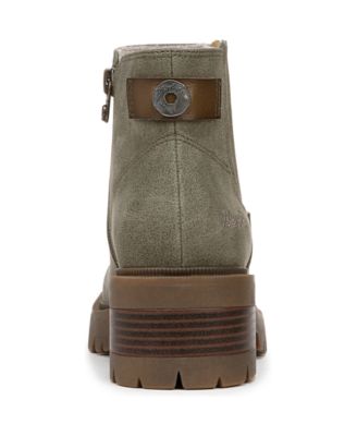 Women's Joy Lug Sole Chelsea Booties