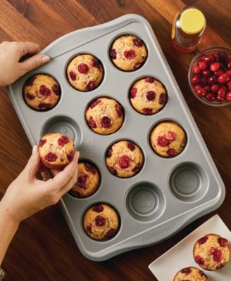Bake with Mickey Mouse 12-Cup Muffin Pan