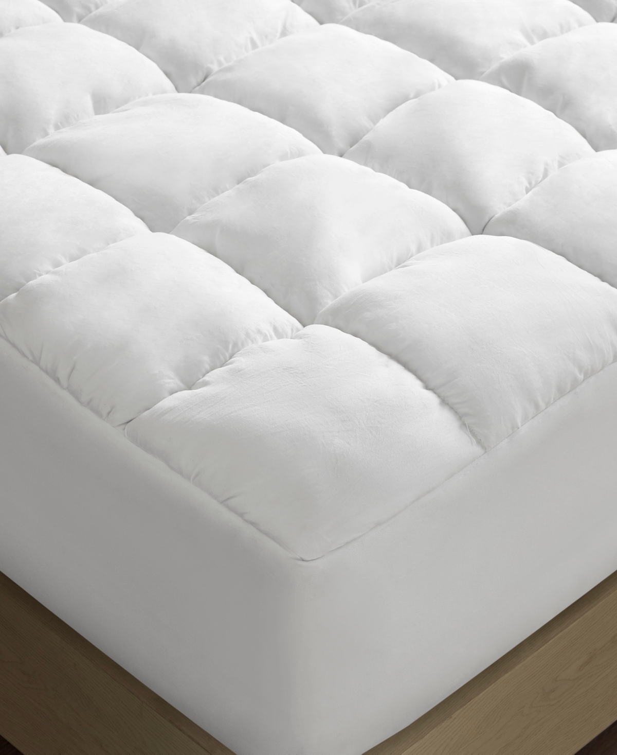 Intelligent Design Dream Puff Overfilled Down Alternative Mattress Pad, Queen In White