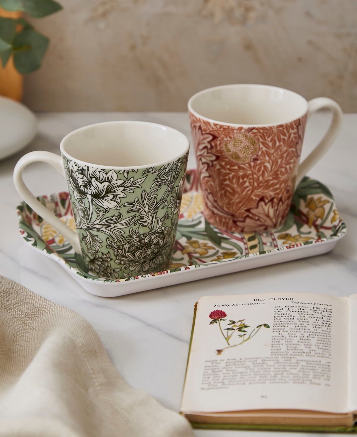 Spode Morris & Co. Mug Tray Set In Multi