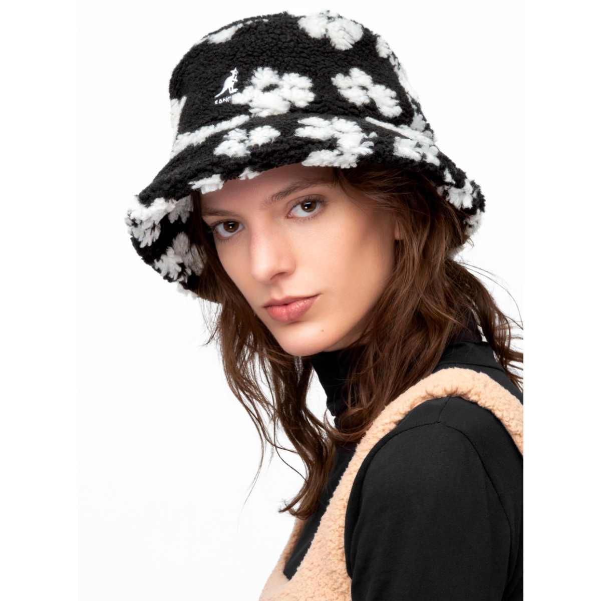 Kangol Men's Floral Fleece Bucket Bucket Hat -white