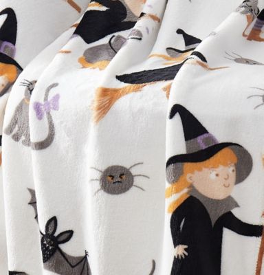 Halloween Witches, Black Cats & Bats Ultra Soft Plush Oversized Throw Blanket