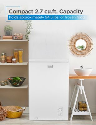 BLACK+DECKER 2.7 Cu. Ft. Compact Chest Freezer, Deep Freezer Holds Up To 94.5 Lbs. of Frozen Food, Removable Storage Basket, Mechanical Temperature Control, Manual Defrost, R600a Refrigerant, BCFK726, White