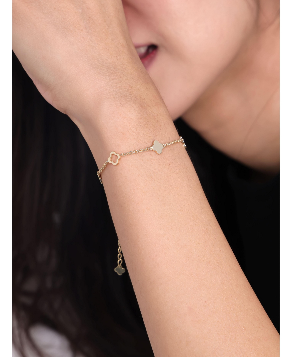 Devata Clover Link Chain Bracelet in 14K 6.5 in adj to in, approx. 2.8 grams - Gold