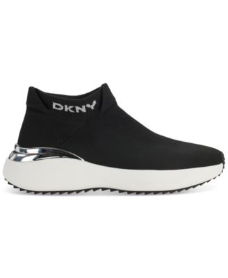 Women's Zhavia Slip-On Sneakers