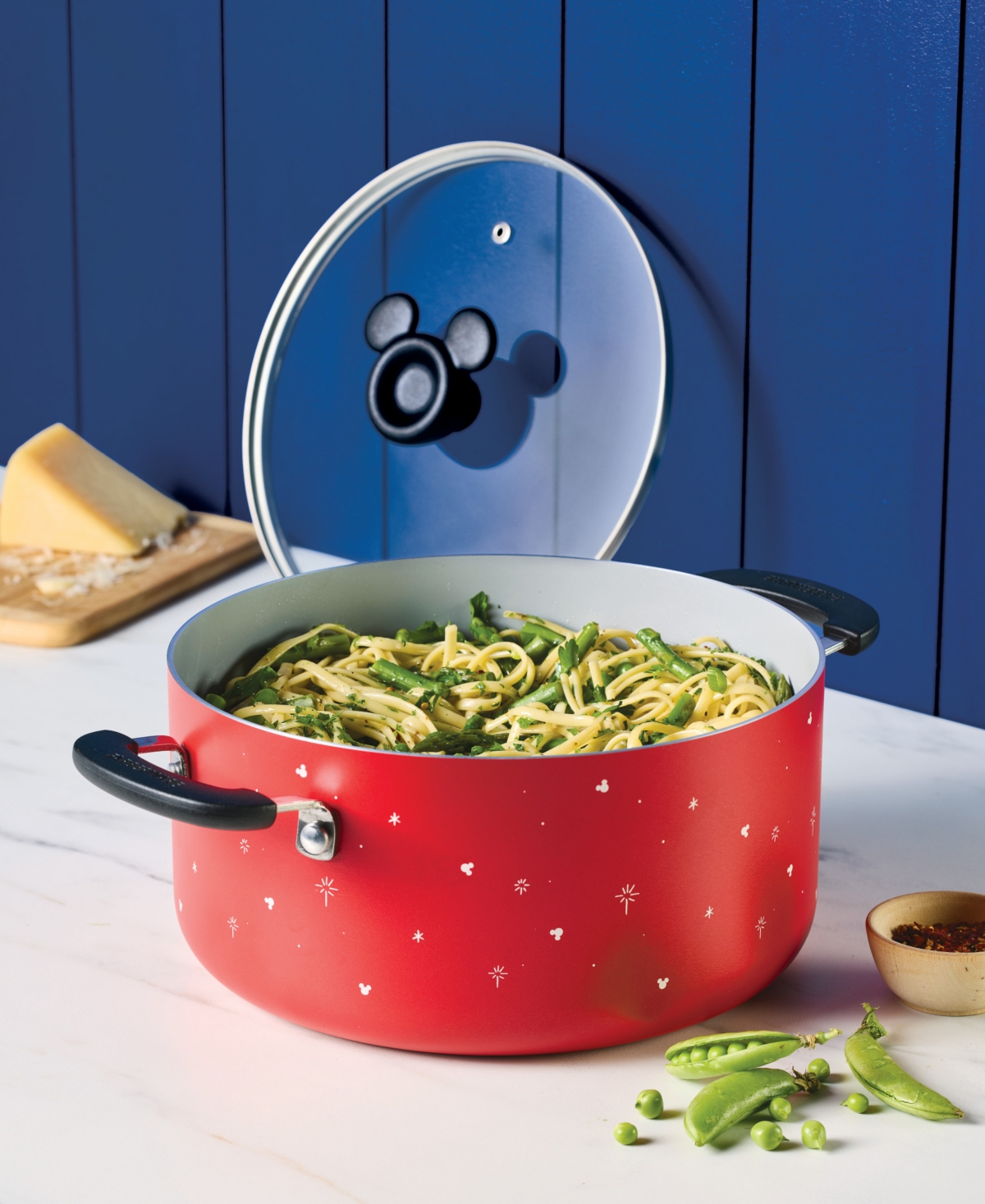 Farberware Disney 5.5-quart Ceramic Nonstick Stockpot With Lid In Red