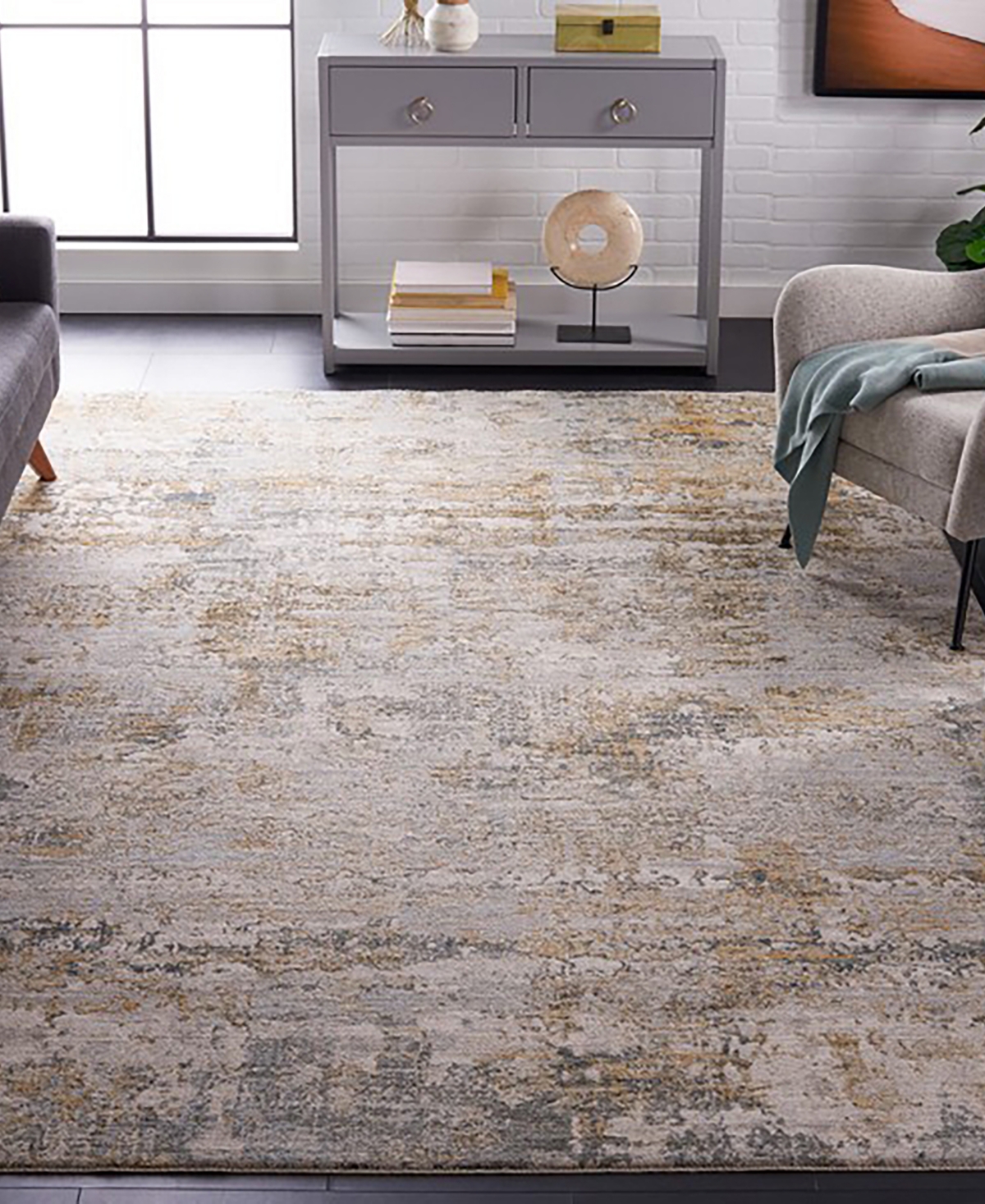 Safavieh Adrianna ADN200N 9'x12' Area Rug - Gold