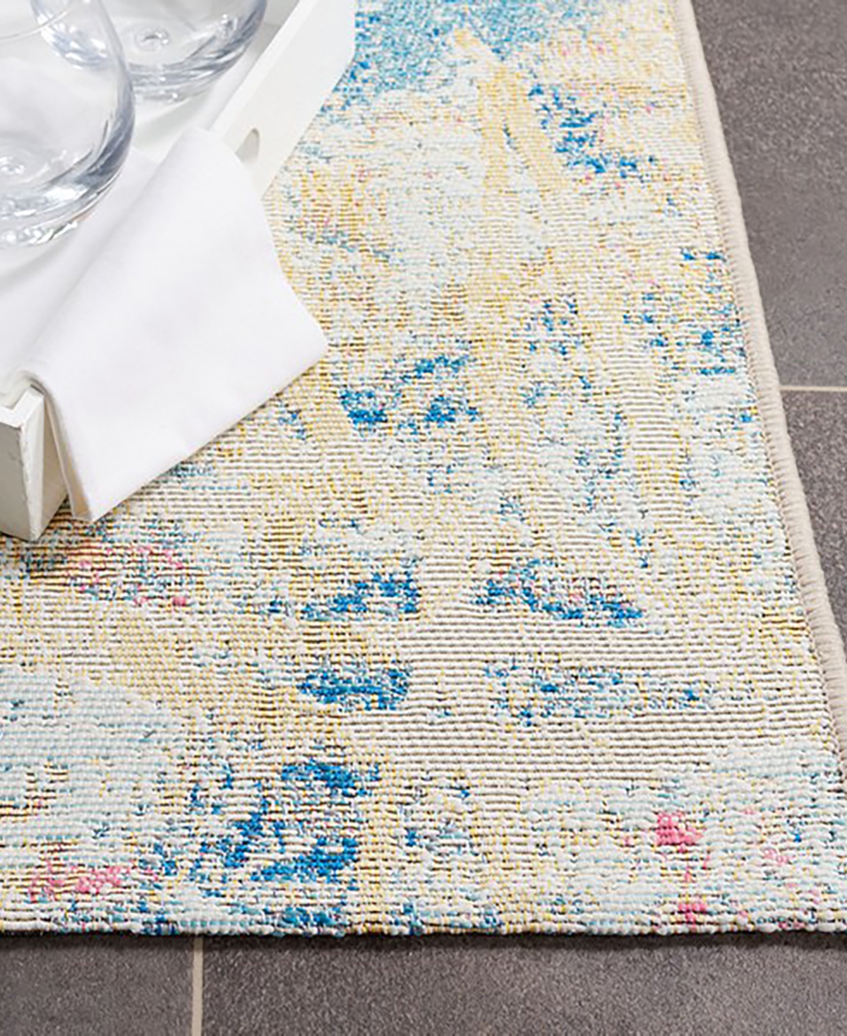 Safavieh Barbados Indoor/Outdoor BAR512M 4'x6' Area Rug -Ivory