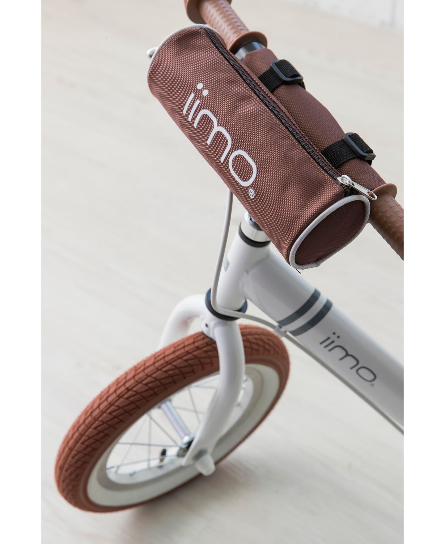 Детская игрушка IIMO 12" Alloy Balance Bike with Rear Wheel Brake, от 2 лет, цвет: Белый — фото 3