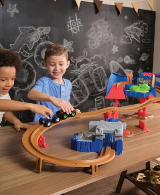 Monster Jam Supercharge Speedway Playset