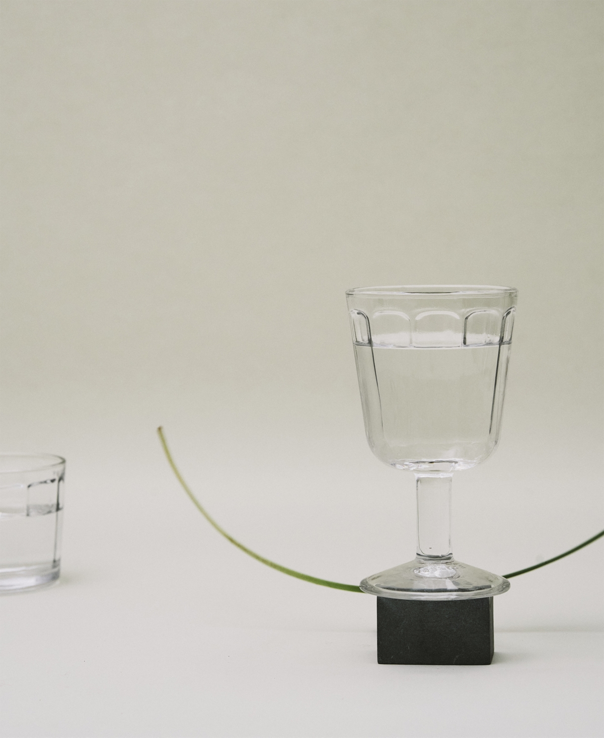 Serax Surface Wine Glasses, Set Of 2 In Transparent
