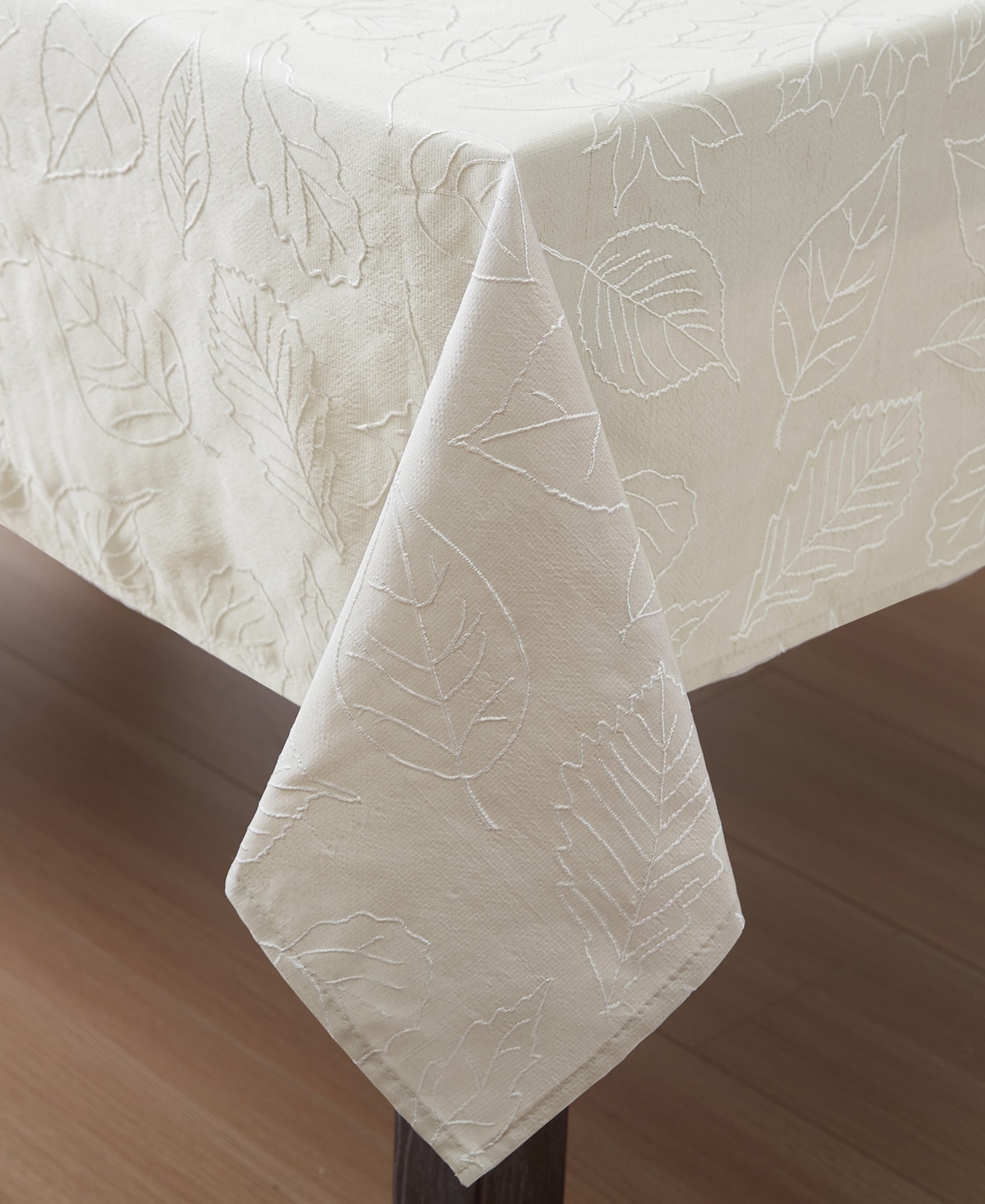 Laura Ashley Harvest Raised Woven Tablecloth,