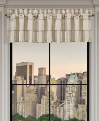 J Queen New York