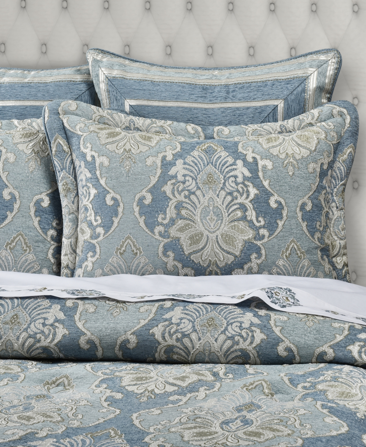 J Queen New York Celtic 4-pc. Comforter Set, California King In Spa