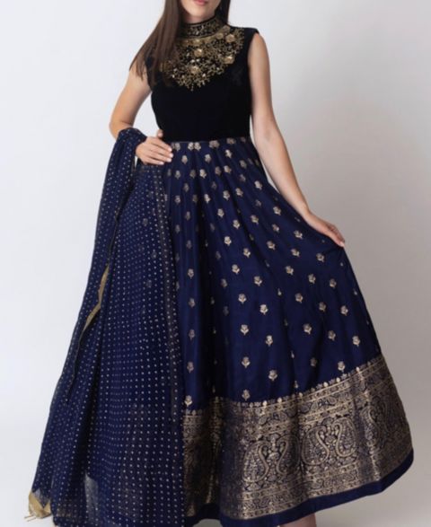 Женское платье RAAS Blue Anarkali Gown with Sequins and Cutdana Handwork on the Torso and Banarasi Jacquard Bottom, цвет: Золотой