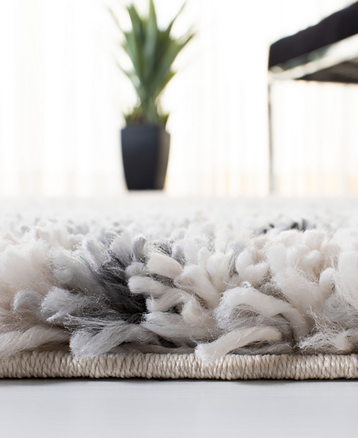 Safavieh Fontana Shag FNT888F 6'7