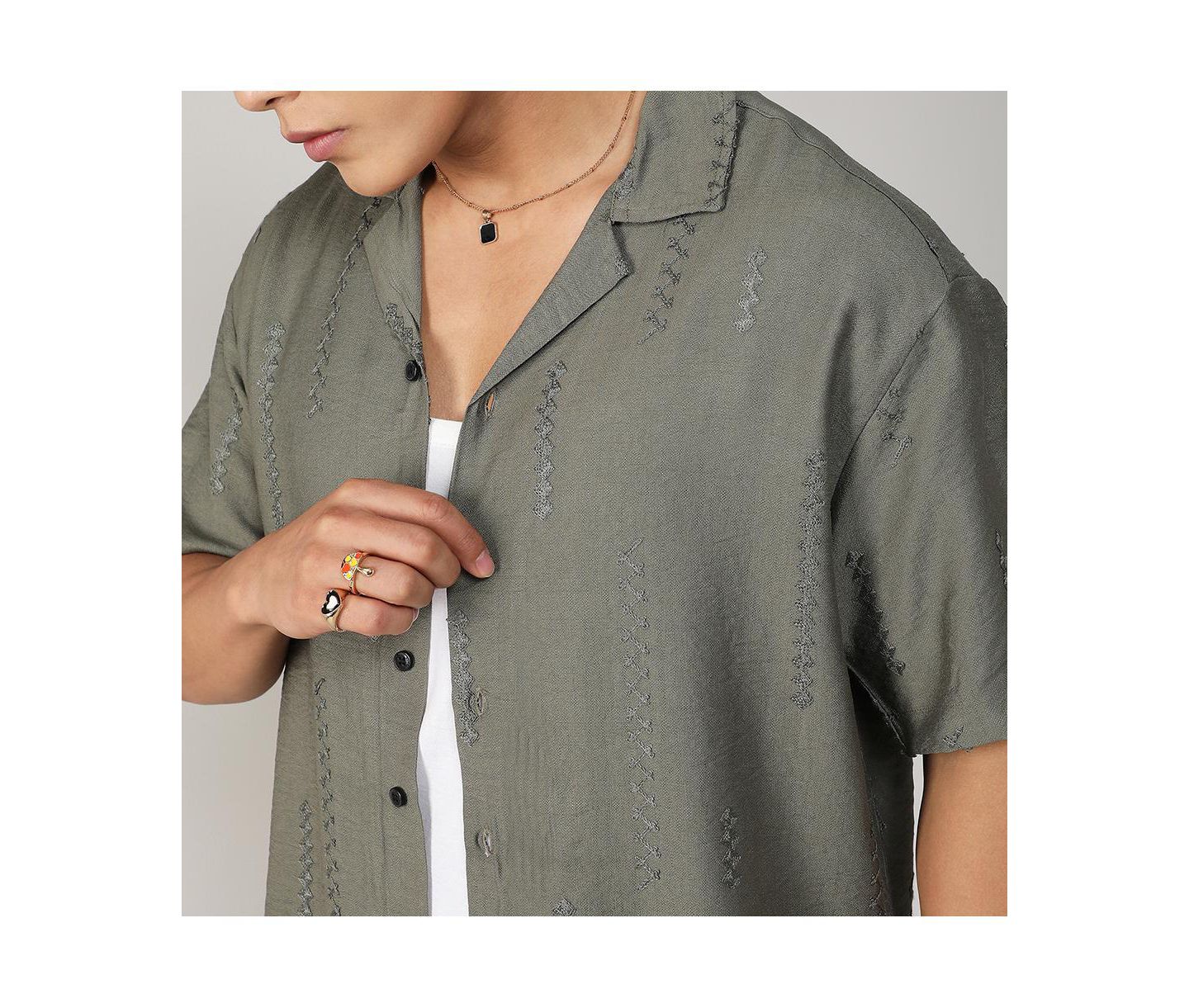 Мужская рубашка Cahoot Campus Sutra Olive Green Embroidered Twist, цвет: Зелёный — фото 7