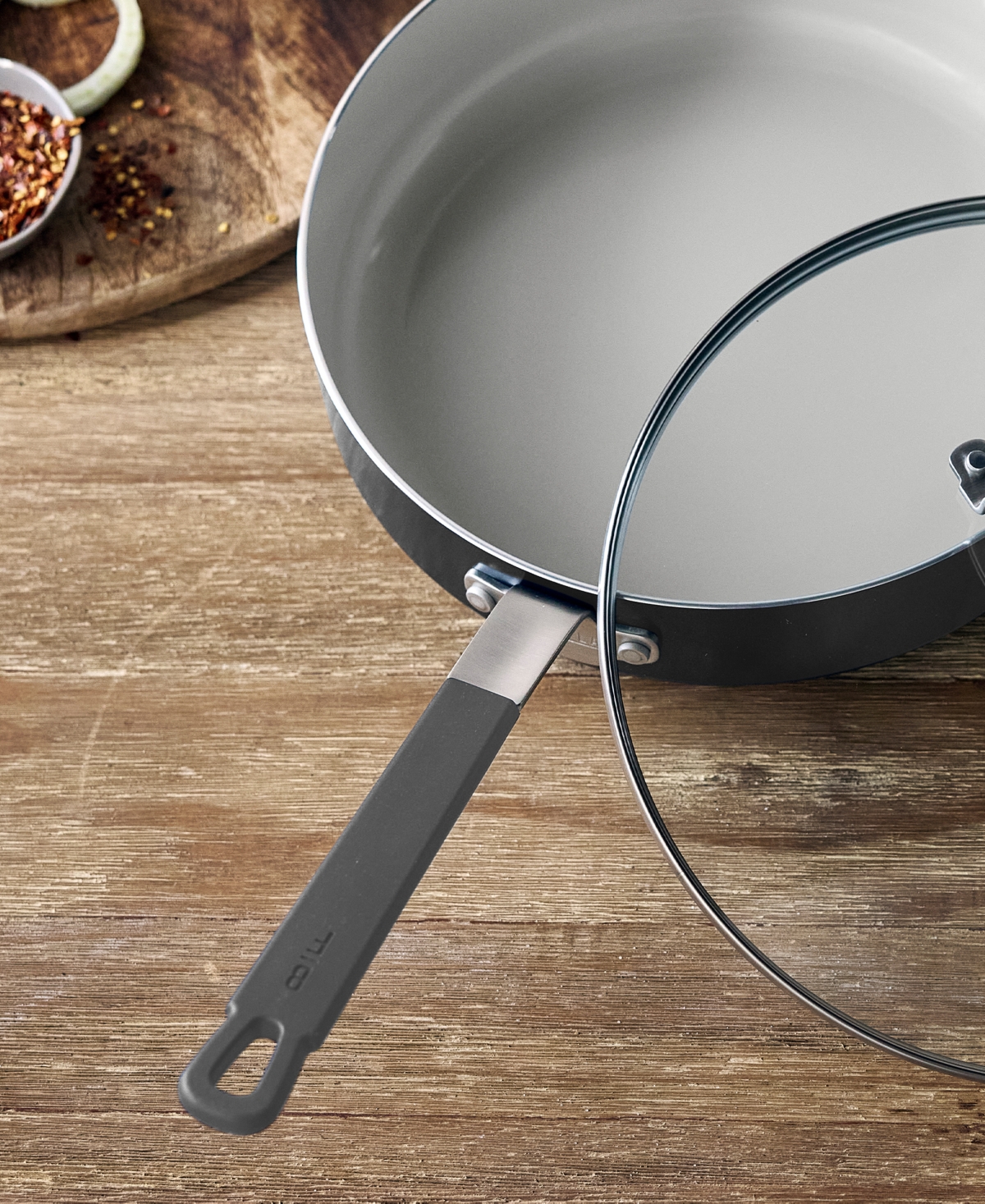 Greenpan X Bobby Flay Professional Grade Ceramic Nonstick 4.5-quart Saute Pan With Lid In Black