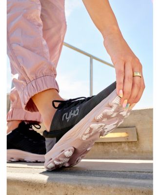 Women's Devotion X Plus Walking Shoes