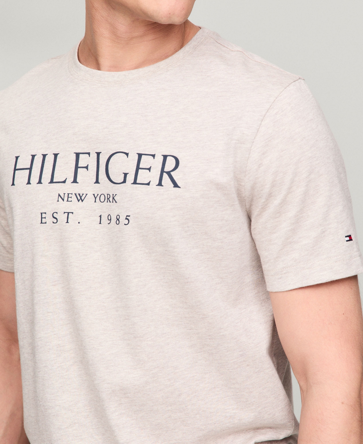 Tommy Hilfiger Men's Short Sleeve Crewneck Logo T-Shirt
