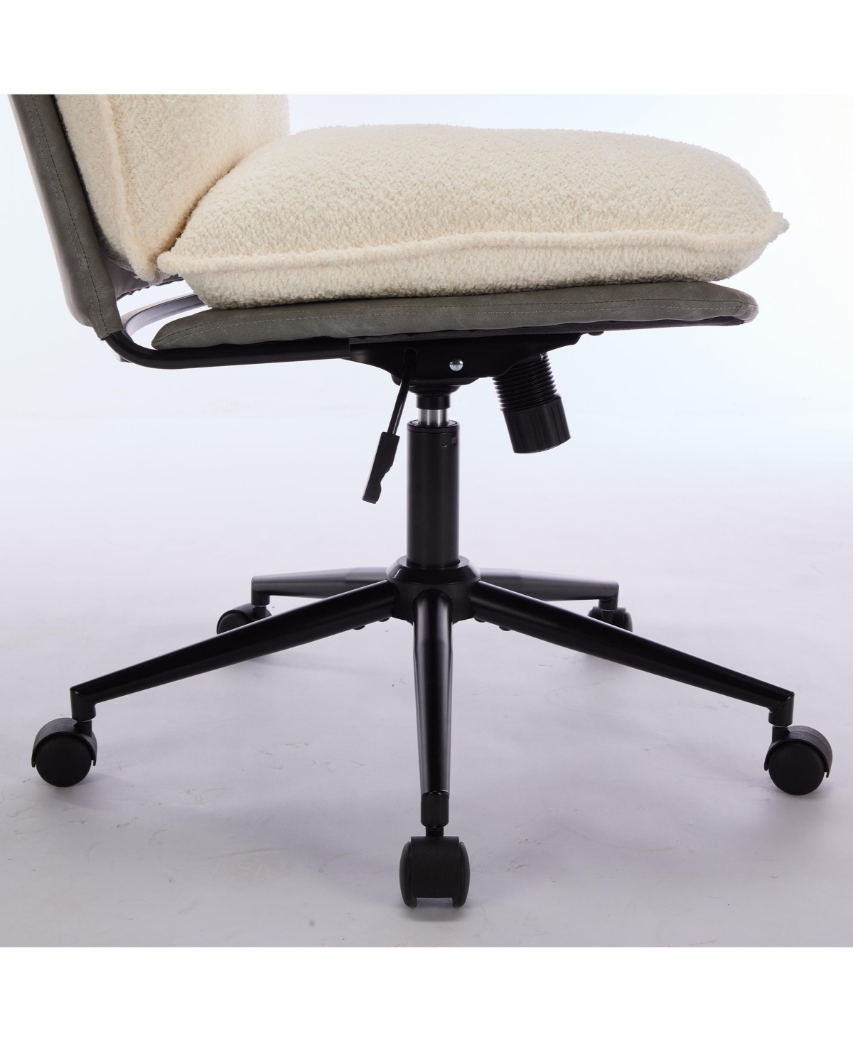 Slickblue Oversized Criss-Cross Chair with Wheels: Elegant Design, Adjustable Height, 360° Swivel Home Office Chair for Small Spaces