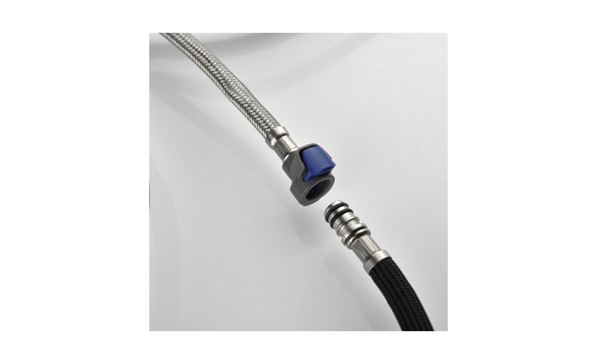 Slickblue Kitchen Faucet with Pull-Down Sprayer Versatile and Modern for Easy Cleaning