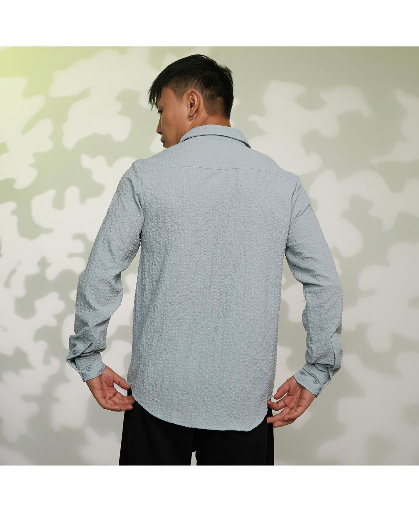 Мужская рубашка Campus Sutra Icy Blue Cubic-Seersucker, цвет: Серый — фото 6