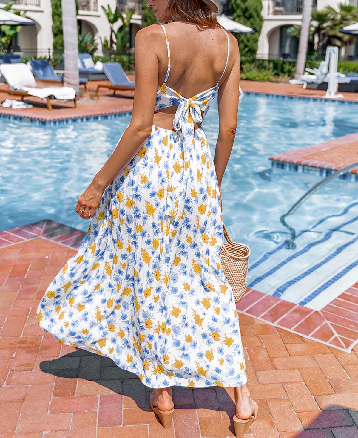 Cupshe Women's Blue & Yellow Floral Sweetheart Twist & Keyhole Maxi Beach Dress