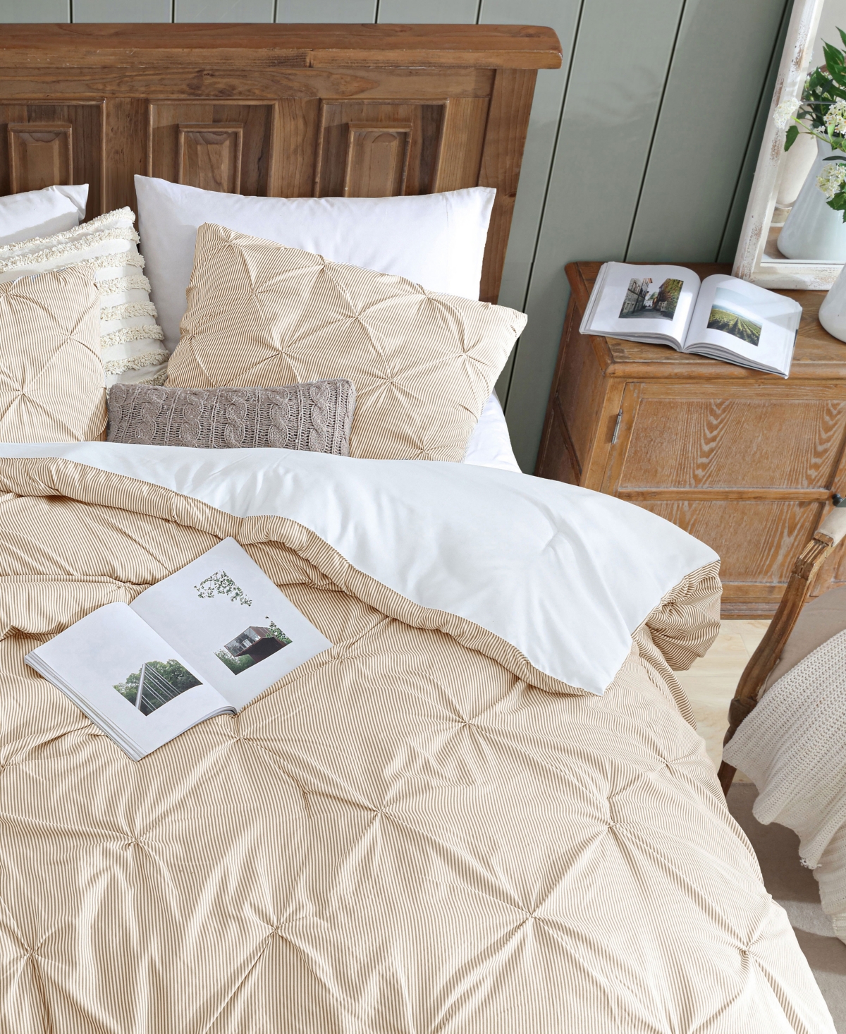 SWIFT HOME CLASSIC STRIPES PINTUCK 3-PC. COMFORTER SET, KING 