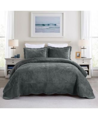 3 Pc Luxury Velvet Oversized Embroidery Soft and Plush Quilt Set King