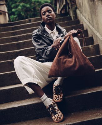 Women's Notice Stitch Low-Profile Lace-Up Sneakers