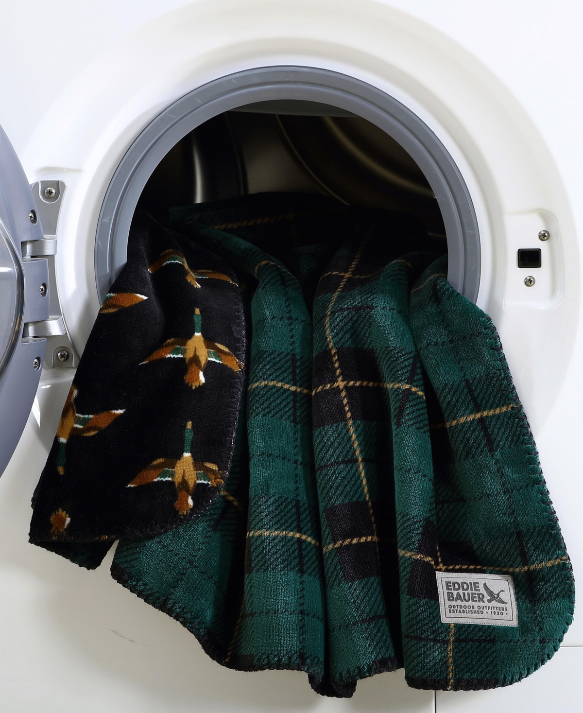 Eddie Bauer Trailhead Plaid Flannel Oversized Throw, 70" X 60"