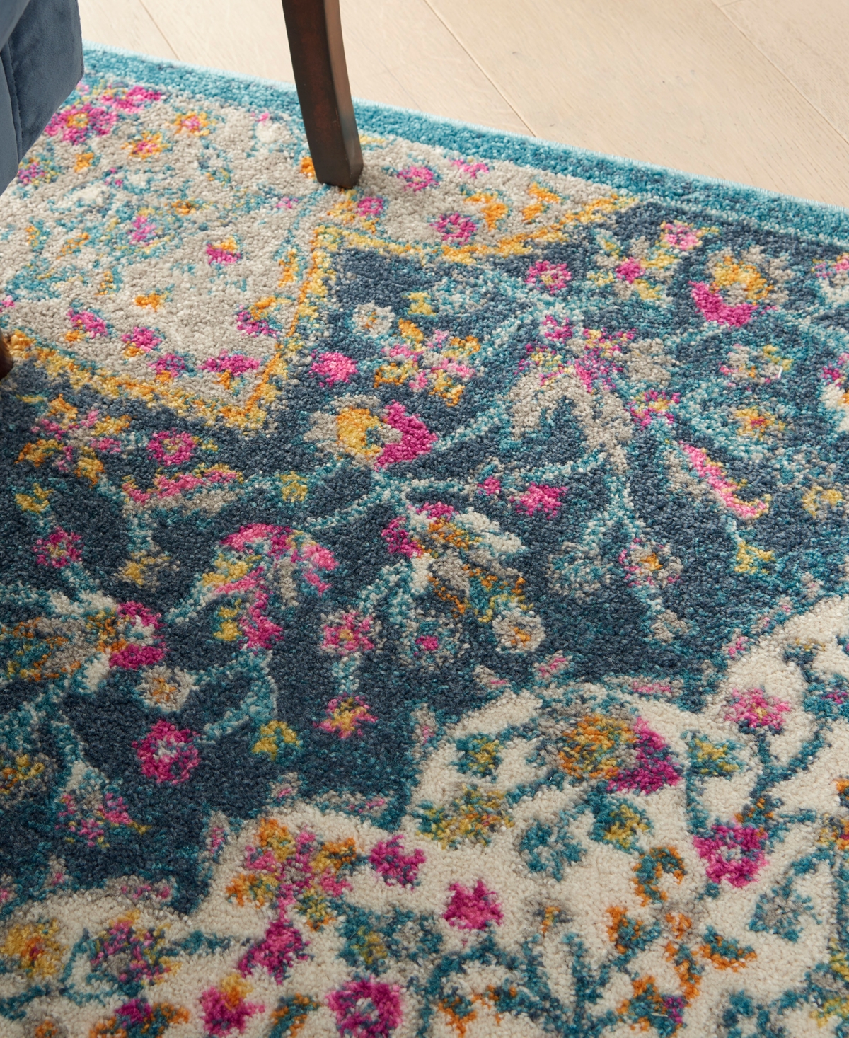 Nourison Home Passion Psn39 3'9"x5'9" Area Rug In Multi