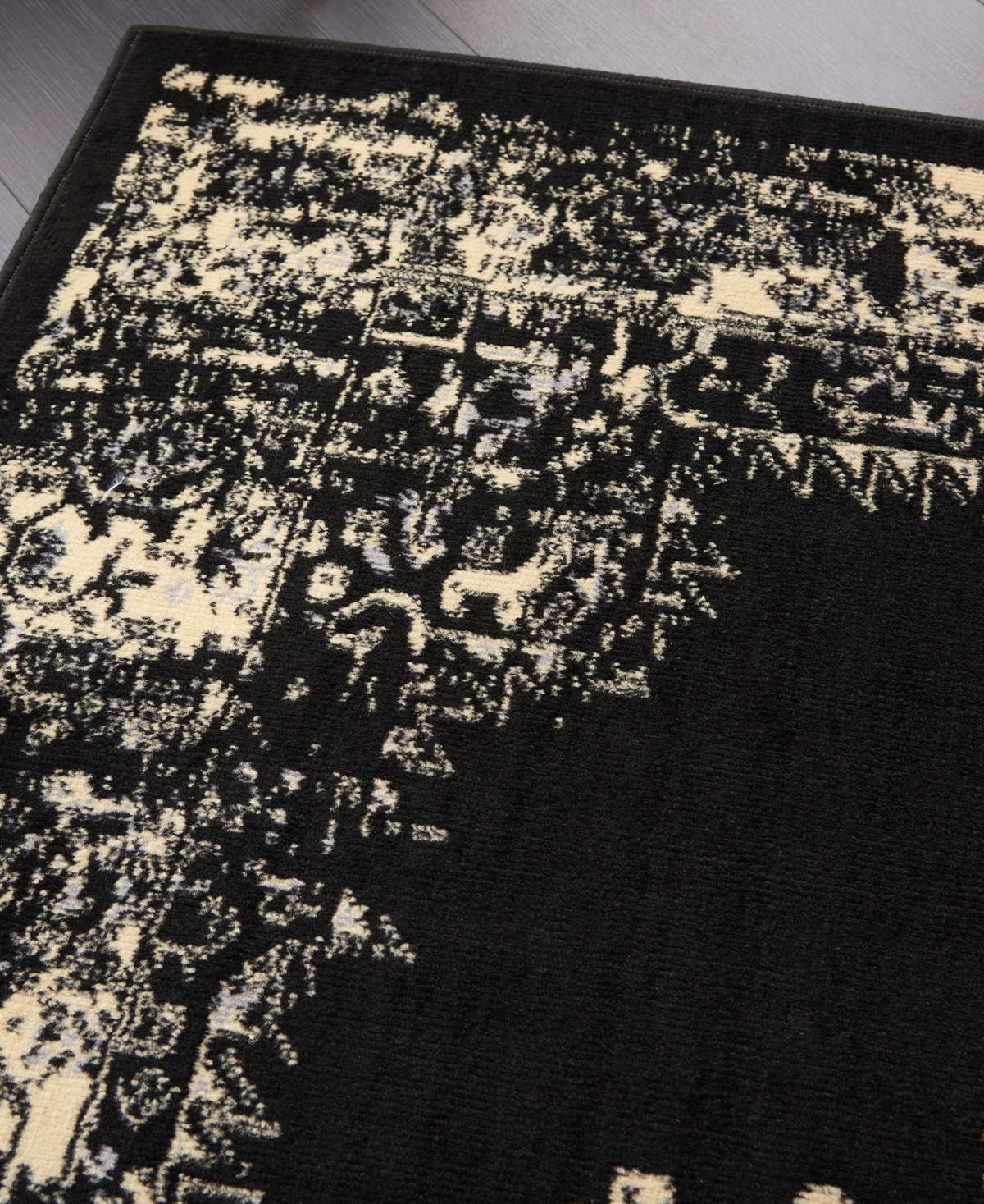 Nourison Home Grafix Grf14 5'3"x7'3" Area Rug In Black