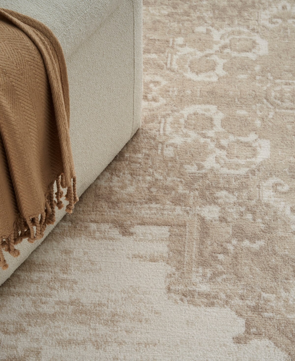 Nourison Home Grafix Grf14 7'10"x9'10" Area Rug In Ivory