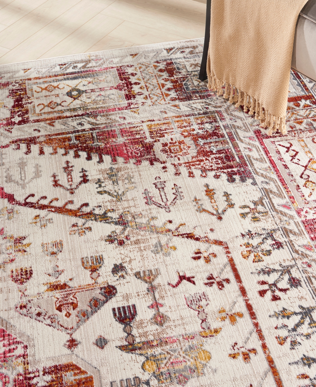 Nourison Home Vintage Kashan Vka08 7'10"x9'10" Area Rug In Ivory,red