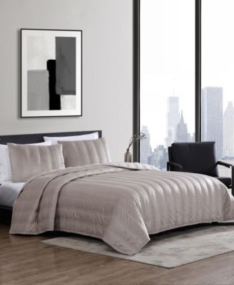 Linear Stitch Velvet 3-Pc. Quilt Set, Queen