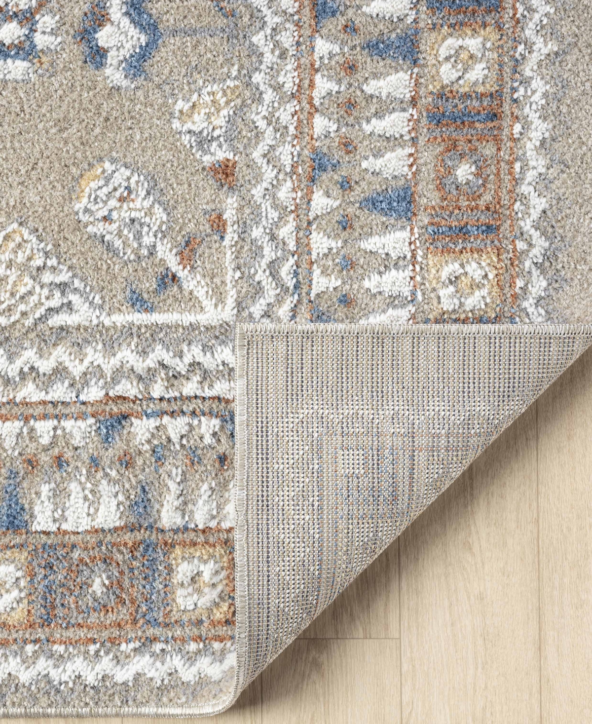 Lr Home Willa Vis-643 5'3"x7' Area Rug In Beige,rust