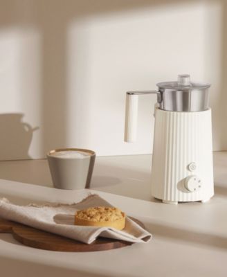 Plisse 11.8 oz. Milk Frother