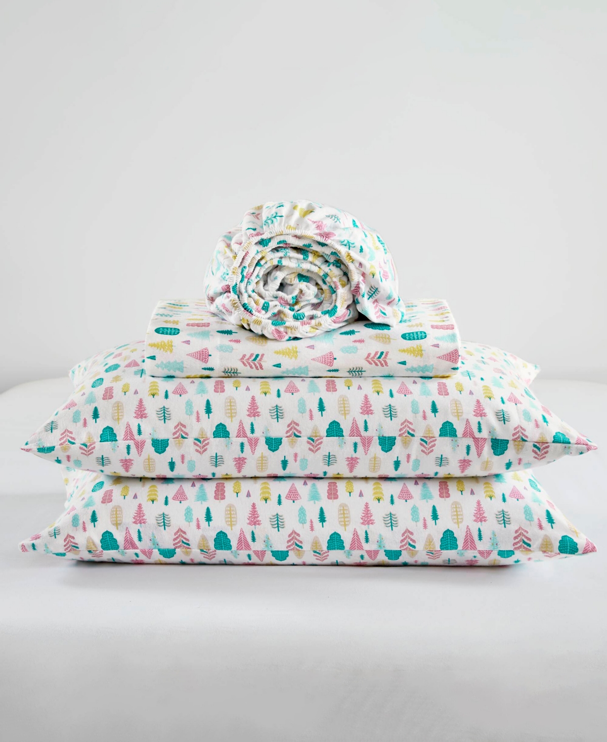 Intelligent Design Novelty Printed Flannel 3-pc. Sheet Set, Twin Xl In White Holiday Trees