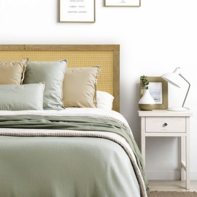 Natural Finish Rubberwood with Rattan Panel Headboard, Queen