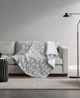 Amira Dream Soft Heated Throw, 50" x 60"