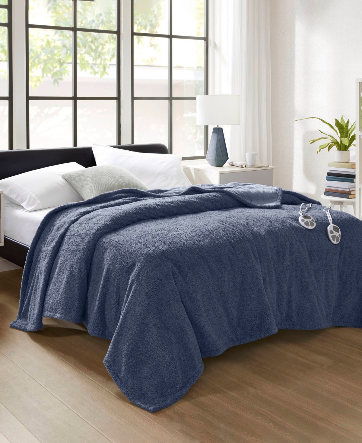 Serta Dream Soft Heated Blanket, Full In Navy