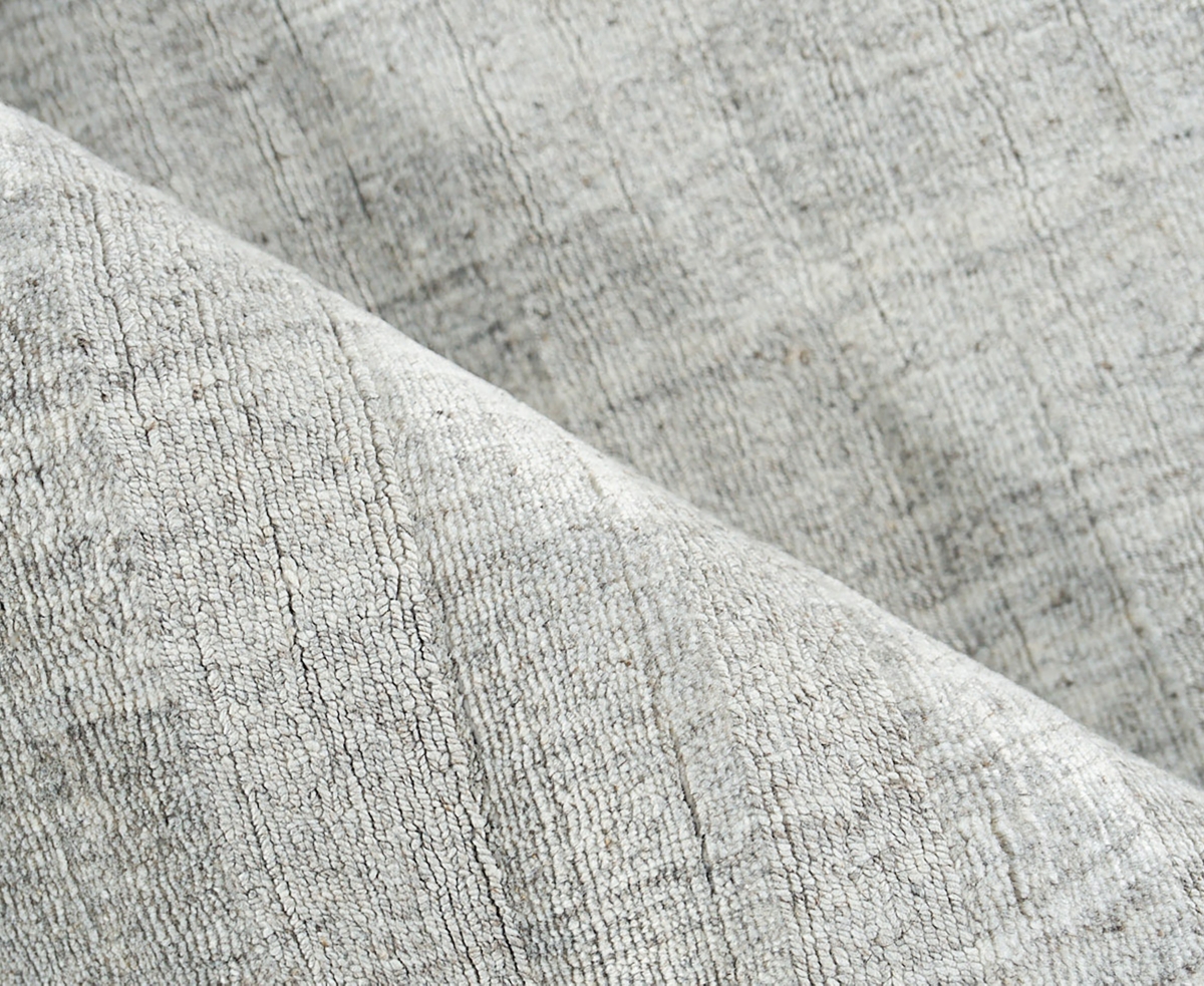 Exquisite Rugs Robin Stripe 5624 2'x3' Area Rug In Silver